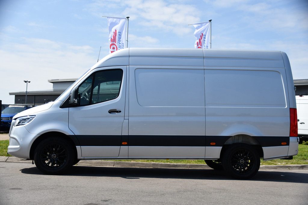 Mercedes-Benz Sprinter 319 V6 3.0 CDI L2H2 PB Edition Camera, Cruise, Carplay, 190pk, Automaat, LED, Trekhaak, Dodehoek, Sensoren, NAVI, Uniek! 8