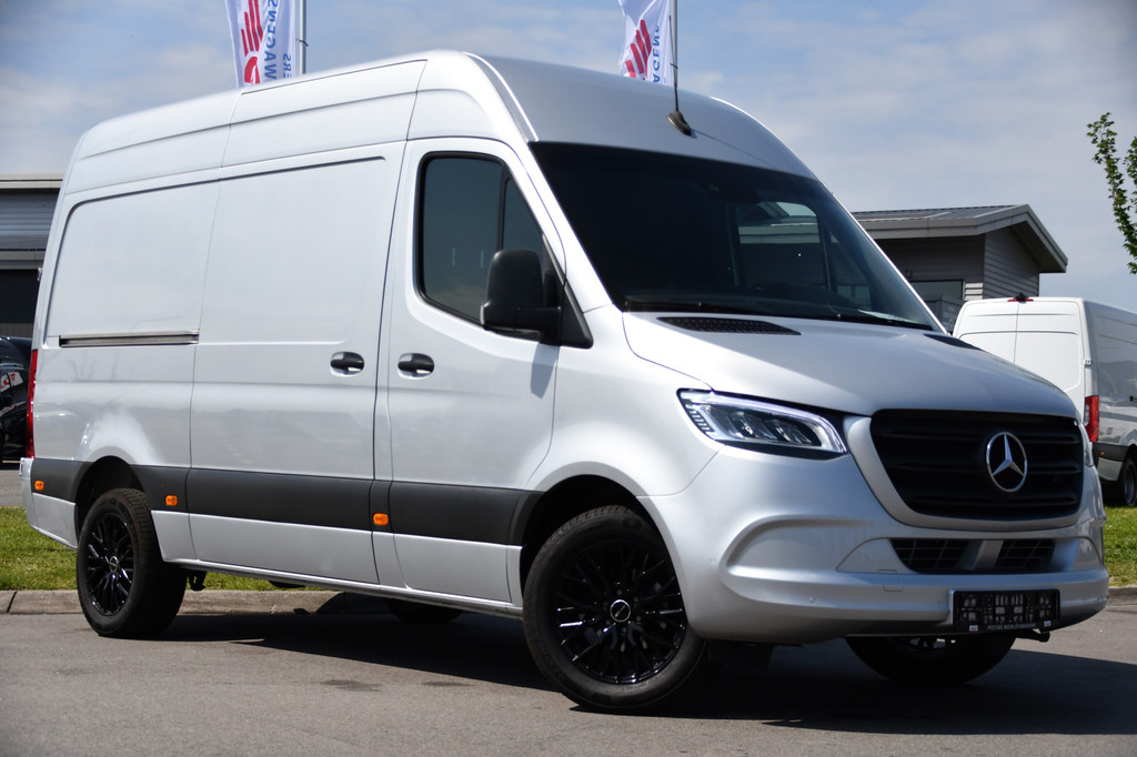 Mercedes-Benz Sprinter 319 V6 3.0 CDI L2H2 PB Edition Camera, Cruise, Carplay, 190pk, Automaat, LED, Trekhaak, Dodehoek, Sensoren, NAVI, Uniek! 9