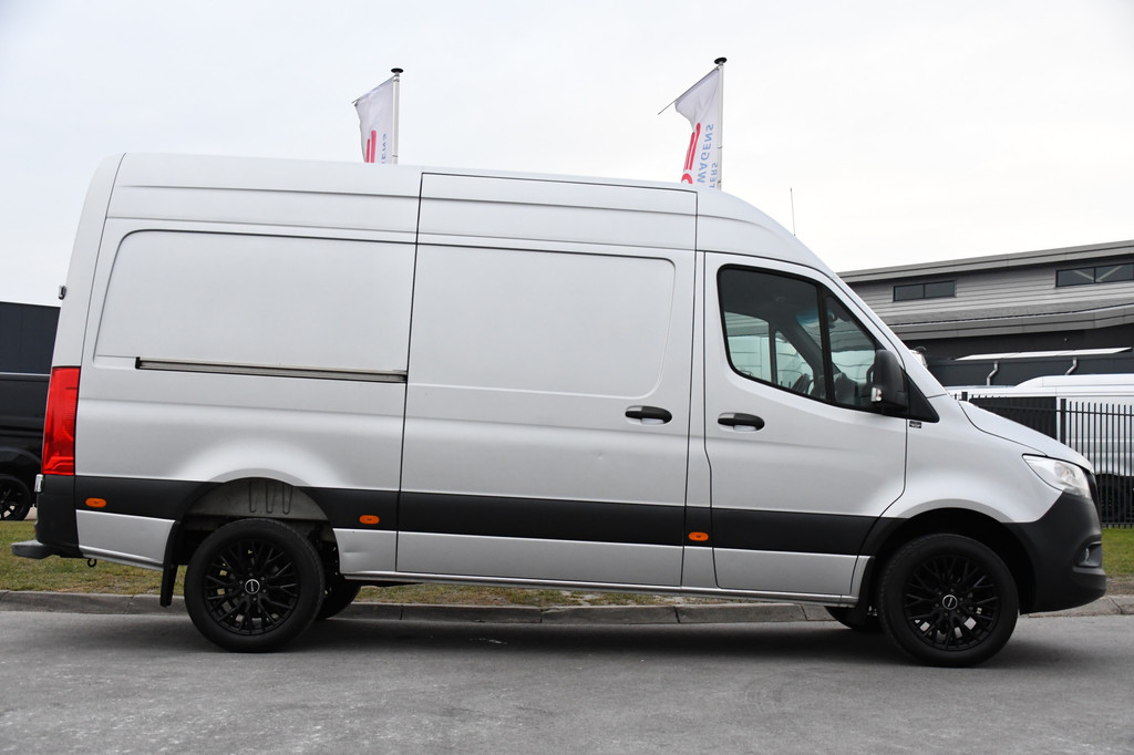 Mercedes-Benz Sprinter 319 V6 3.0 CDI L2H2 PB Edition Camera, Cruise, Stoelverwarming, 190pk, Standkachel, Airco, Uniek! 10