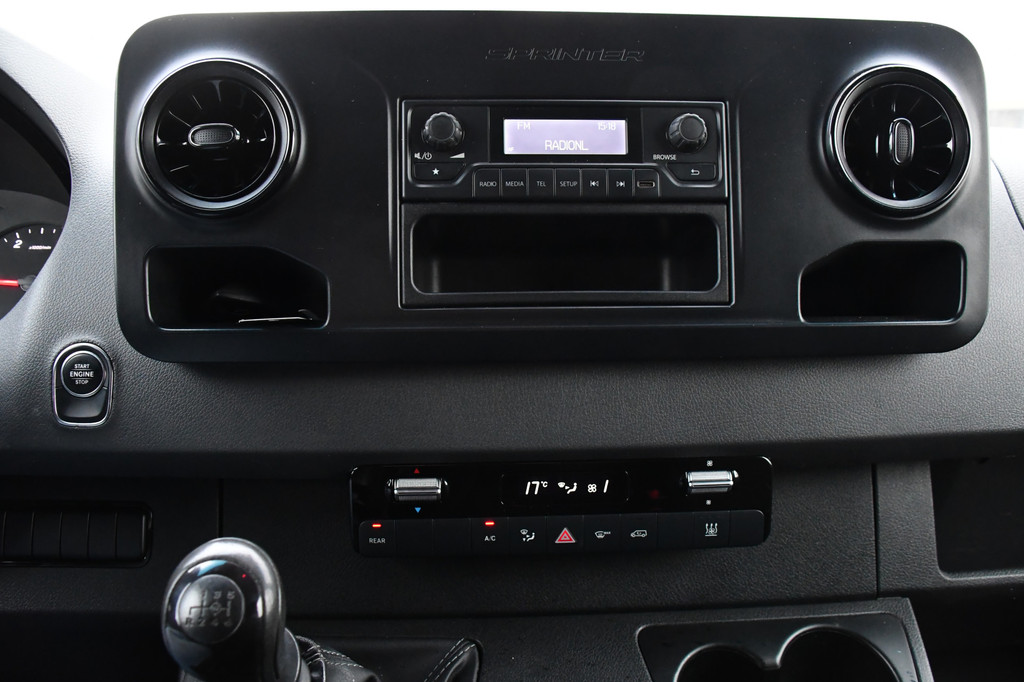 Mercedes-Benz Sprinter 319 V6 3.0 CDI L2H2 PB Edition Camera, Cruise, Stoelverwarming, 190pk, Standkachel, Airco, Uniek! 20