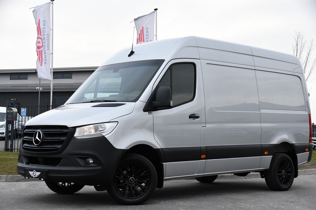 Mercedes-Benz Sprinter 319 V6 3.0 CDI L2H2 PB Edition Camera, Cruise, Stoelverwarming, 190pk, Standkachel, Airco, Uniek! 4