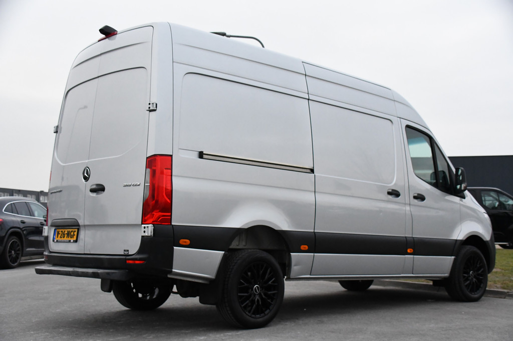 Mercedes-Benz Sprinter 319 V6 3.0 CDI L2H2 PB Edition Camera, Cruise, Stoelverwarming, 190pk, Standkachel, Airco, Uniek! 6