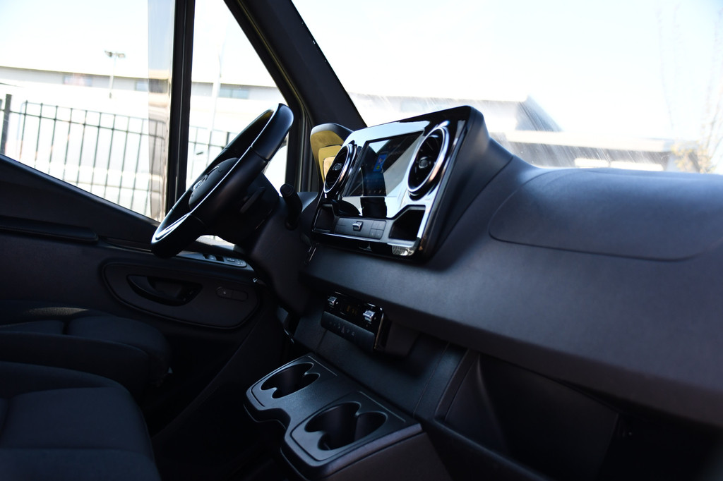 Mercedes-Benz Sprinter 319 V6 3.0 CDI L2H2 PB Edition MARGE! Adaptieve Cruise, Camera, Carplay, 190pk, LED, Stoelverwarming, Multimedia, Automaat, Uniek! 17