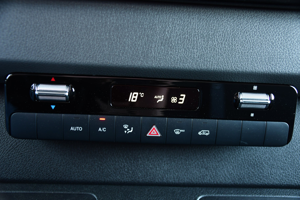 Mercedes-Benz Sprinter 319 V6 3.0 CDI L2H2 PB Edition MARGE! Adaptieve Cruise, Camera, Carplay, 190pk, LED, Stoelverwarming, Multimedia, Automaat, Uniek! 20