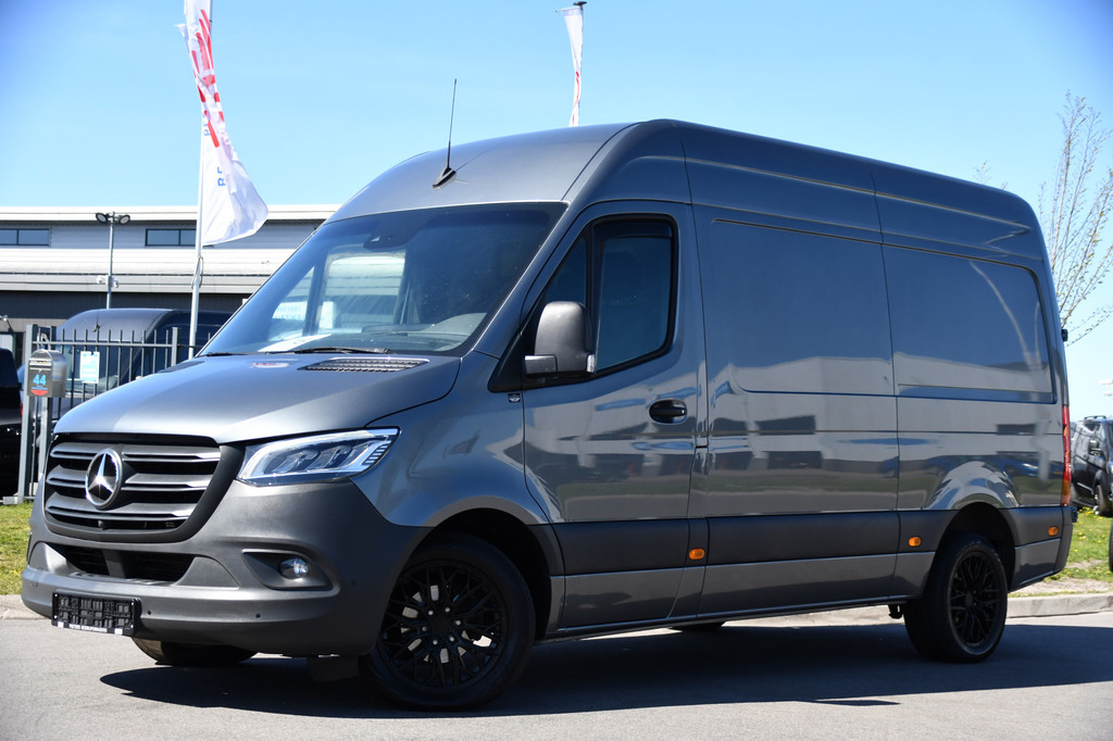 Mercedes-Benz Sprinter 319 V6 3.0 CDI L2H2 PB Edition MARGE! Adaptieve Cruise, Camera, Carplay, 190pk, LED, Stoelverwarming, Multimedia, Automaat, Uniek! 4