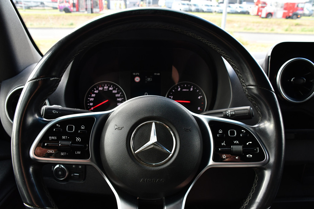 Mercedes-Benz Sprinter 319 V6 3.0 CDI L2H2 PB Edition Marge! 360 Camera, Cruise, Carplay, 3500kg Trekhaak, 10,5 Mbux, LED, Stoelverwarming, 360 Sensoren, Uniek! 16