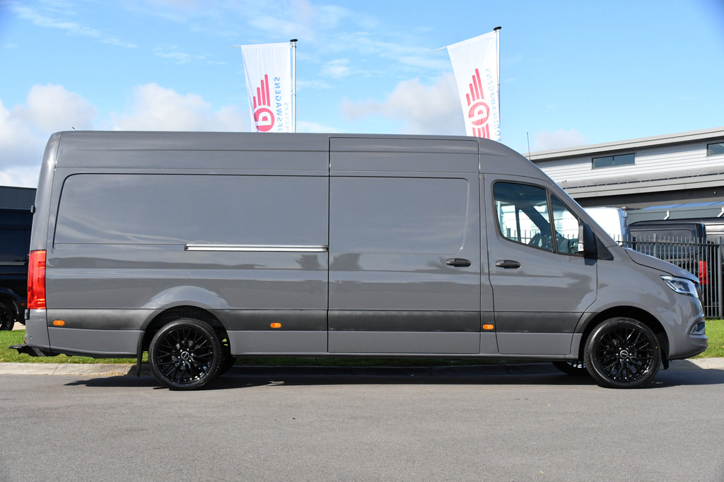 Mercedes-Benz Sprinter 319 V6 3.0 CDI L3H2 PB Edition Adaptieve Cruise, 360 Camera, 10,5 Mbux, LED, 3500kg Trekhaak, Automaat, Stoelverwarming, Sensoren, Uniek! 10