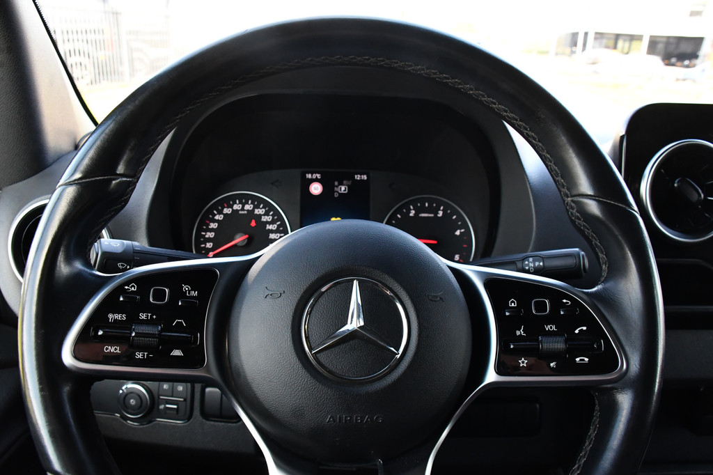 Mercedes-Benz Sprinter 319 V6 3.0 CDI L3H2 PB Edition Adaptieve Cruise, 360 Camera, 10,5 Mbux, LED, 3500kg Trekhaak, Automaat, Stoelverwarming, Sensoren, Uniek! 16