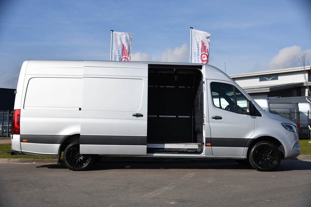 Mercedes-Benz Sprinter 319 V6 3.0 CDI L3H2 PB Edition Adaptieve Cruise, 360 Camera, Carplay, LED, Stoelverwarming, Multimedia, 10,5 Mbux, 11