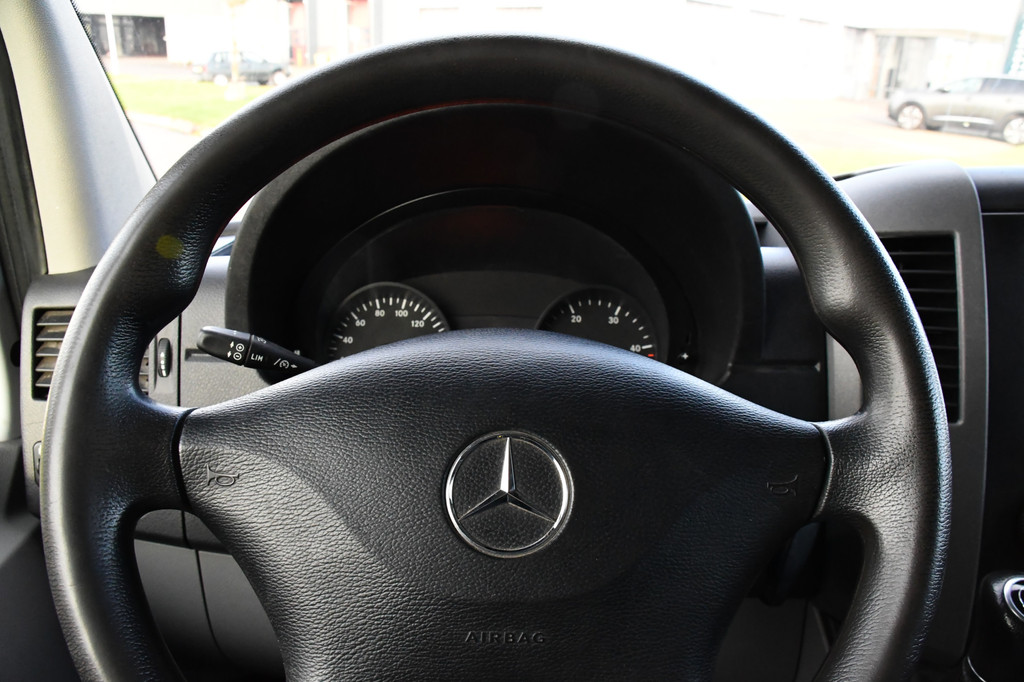 Mercedes-Benz Sprinter 416 2.2 CDI L2H1 PB Edition Camera, Cruise, 3500kg Trekhaak, Airco, 164pk, Uniek! 16
