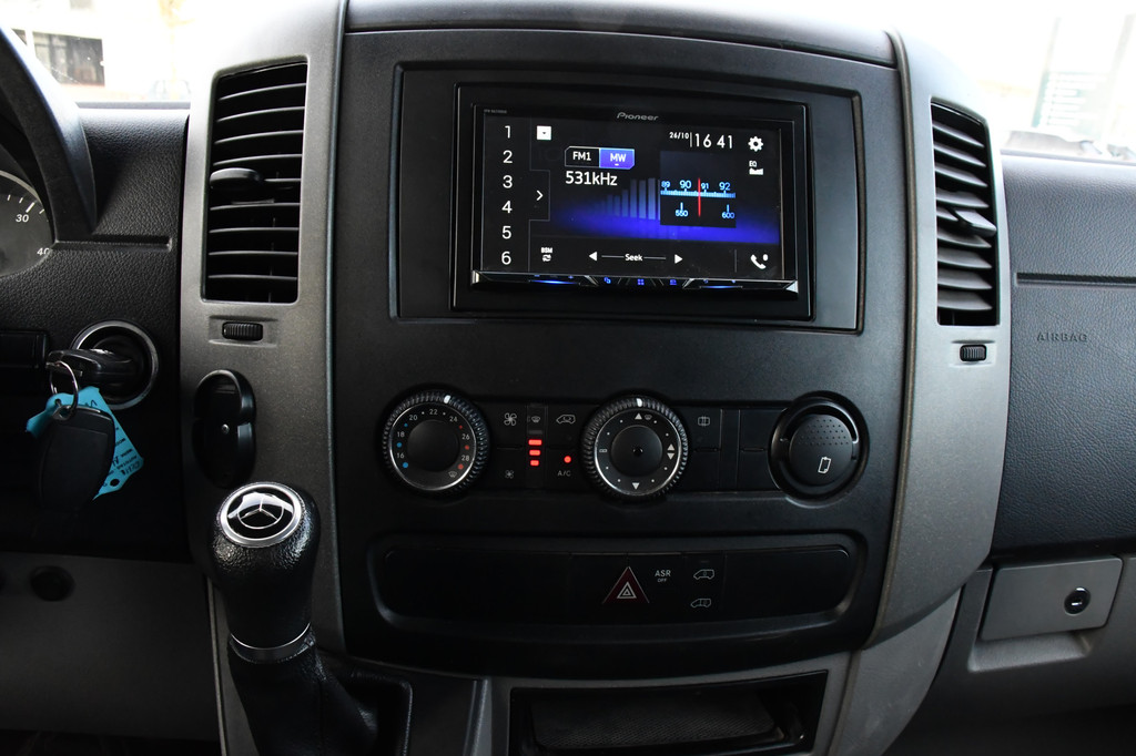 Mercedes-Benz Sprinter 416 2.2 CDI L2H1 PB Edition Camera, Cruise, 3500kg Trekhaak, Airco, 164pk, Uniek! 20