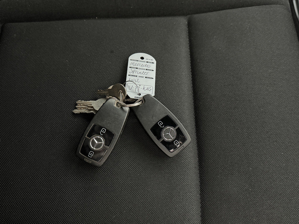 Mercedes-Benz Sprinter 514CDI Kipper | Materiaalkast | 3500Kg Trekhaak | Multimedia | Airco | Cruise | 3-Persoons 7