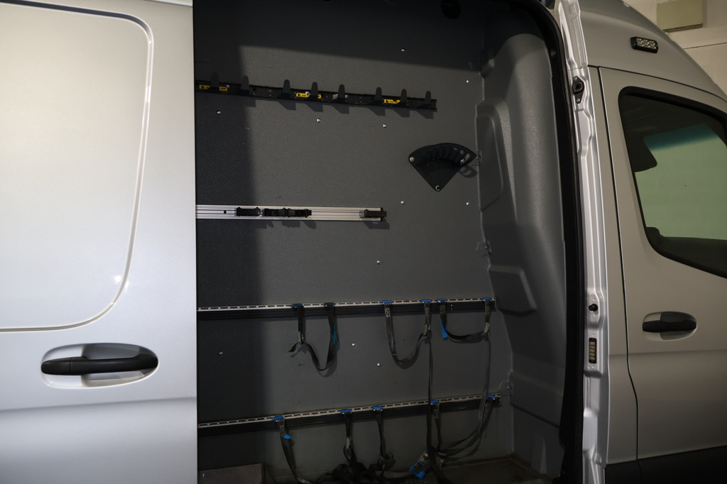 Mercedes-Benz Sprinter 514 CDI L2 H2 Automaat 2x Schuifdeur Inrichting 17