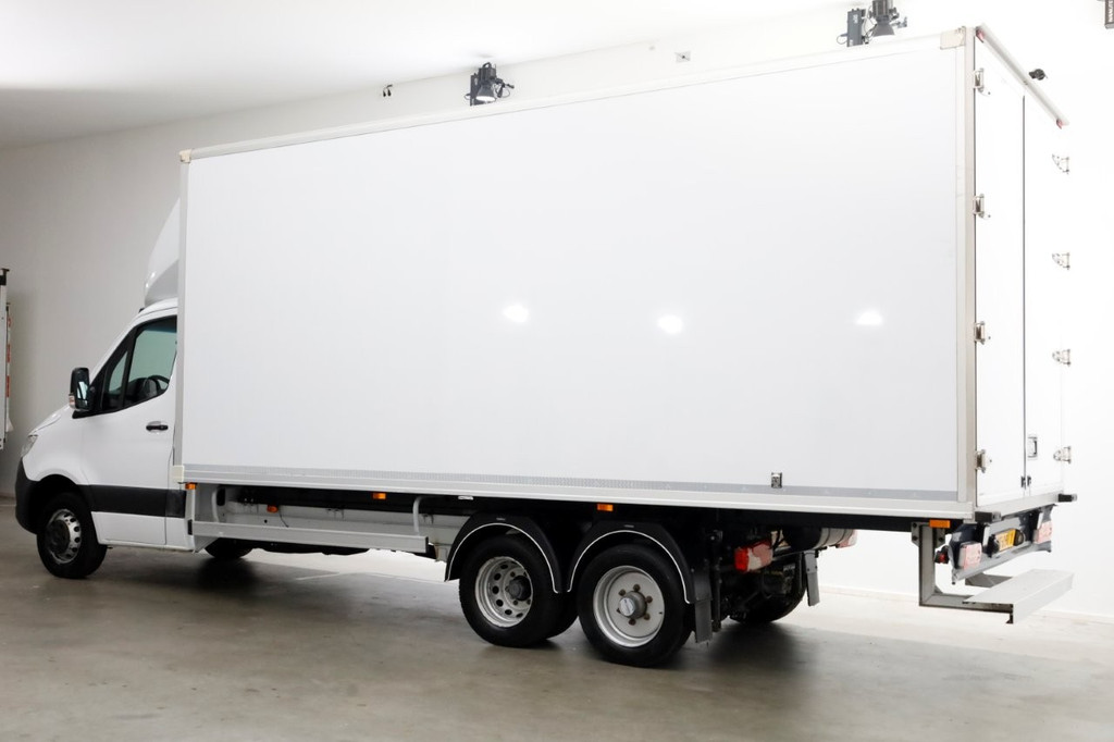 Mercedes-Benz Sprinter 515 CDI 150pk 9G Automaat Clixtar BE-Combi Bakwagen met deuren 2870kg laden L557cm 08-2022 9