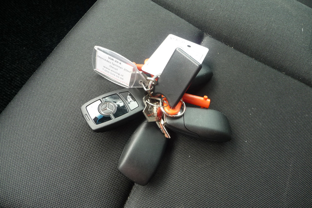 Mercedes-Benz Sprinter 515 CDI 432 bak en laadklep autm zijdeur, trekhaak 11