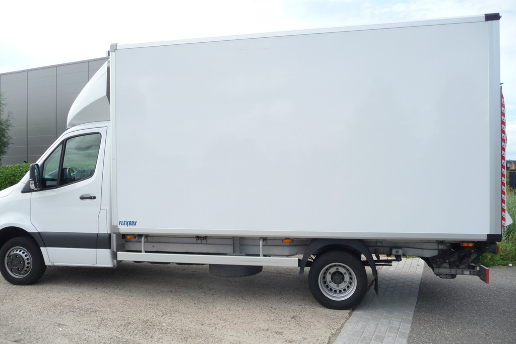Mercedes-Benz Sprinter 515 CDI 432 bak en laadklep autm zijdeur, trekhaak 20