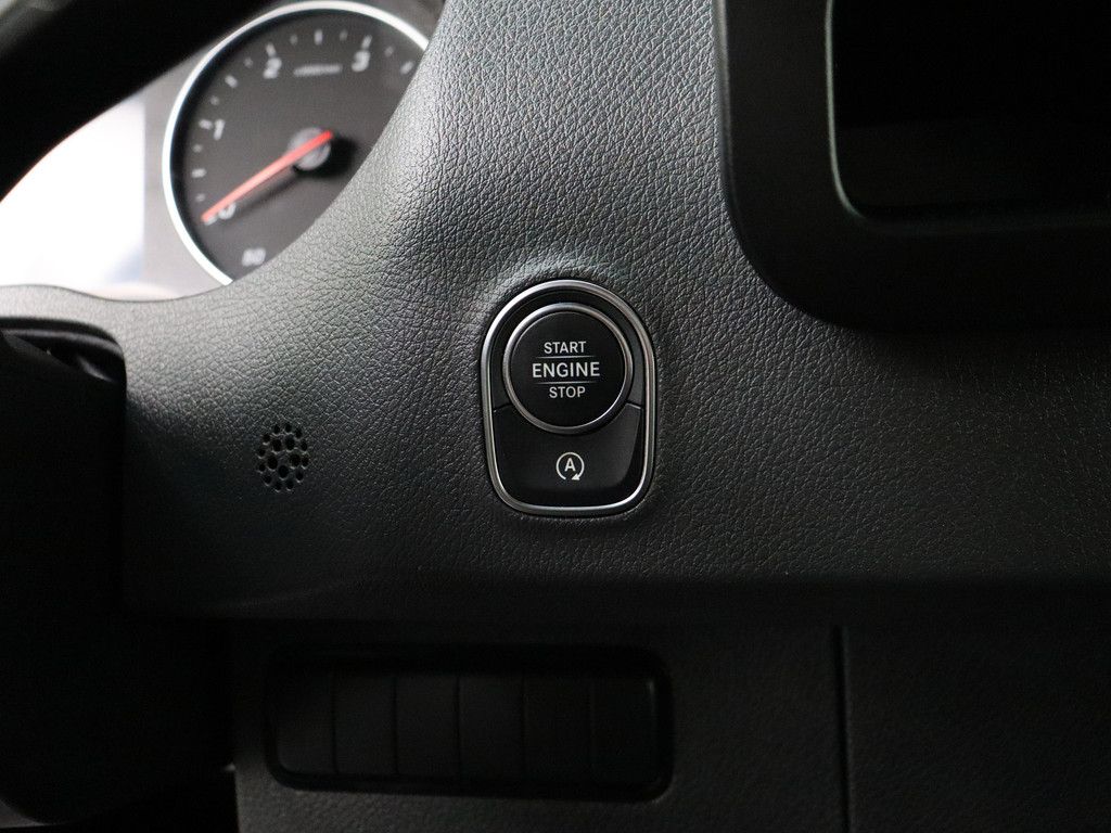 Mercedes-Benz Sprinter 515CDI 9G-Tronic Automaat Bakwagen+Laadklep | Airco | Cruise | Camera | 3-Persoons | Dakspoiler 17