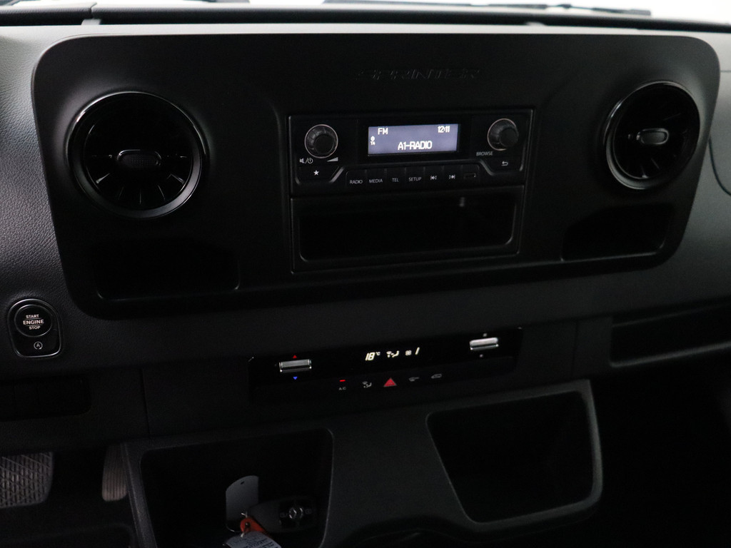 Mercedes-Benz Sprinter 515CDI 9G-Tronic Automaat Bakwagen+Laadklep | Airco | Cruise | Camera | 3-Persoons | Dakspoiler 18