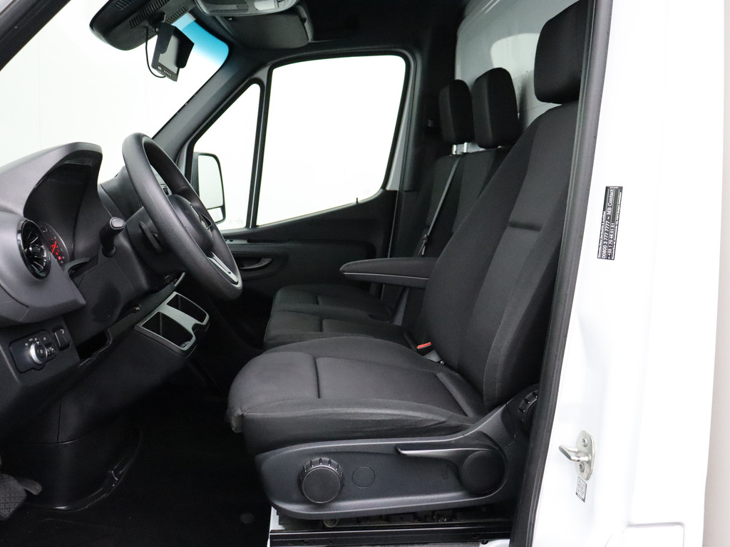 Mercedes-Benz Sprinter 515CDI 9G-Tronic Automaat Bakwagen+Laadklep | Airco | Cruise | Camera | 3-Persoons | Dakspoiler 20