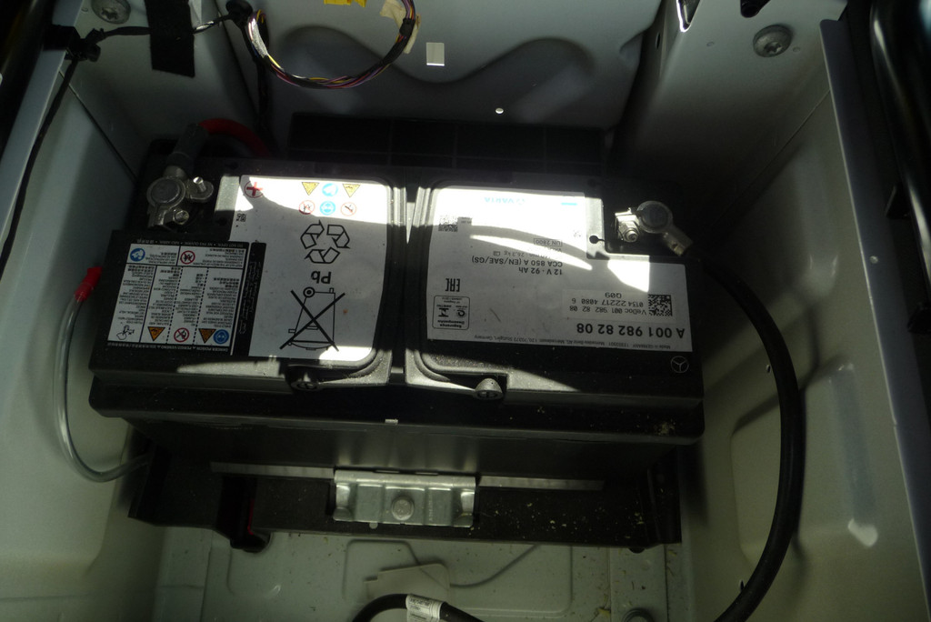 Mercedes-Benz Sprinter 515 CDI Autm. Euro 6 .bak en klep, trekhaak, zijdeur 21