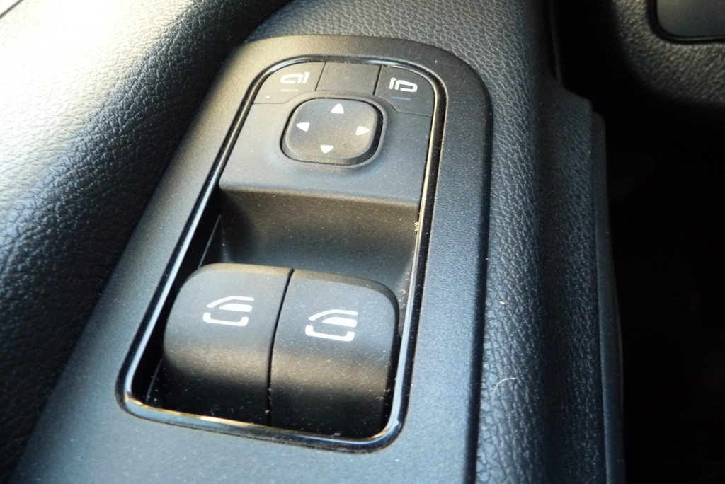 Mercedes-Benz Sprinter 515 CDI Autm trekhaak, bak en klep 17