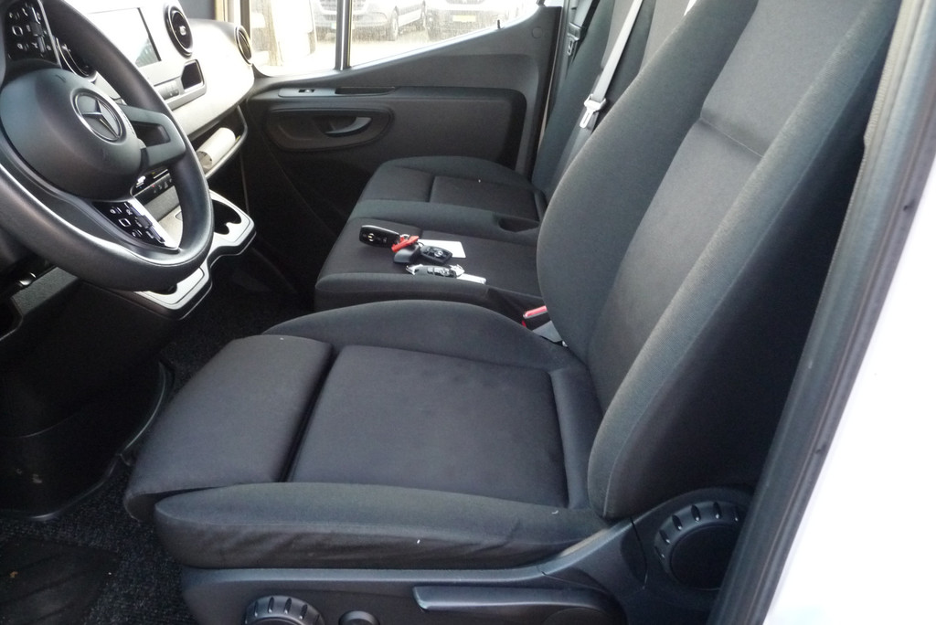 Mercedes-Benz Sprinter 515 CDI Autm trekhaak, bak en klep 19