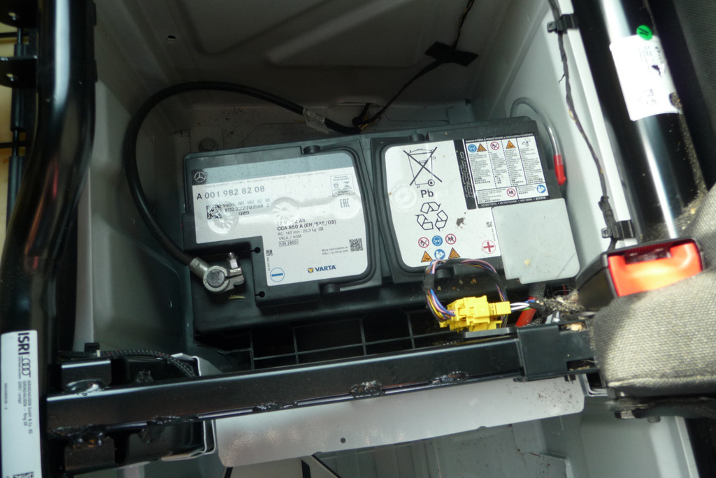 Mercedes-Benz Sprinter 515 CDI autm bak + klep , trekhaak 1-2023 klein rijbewijs 14