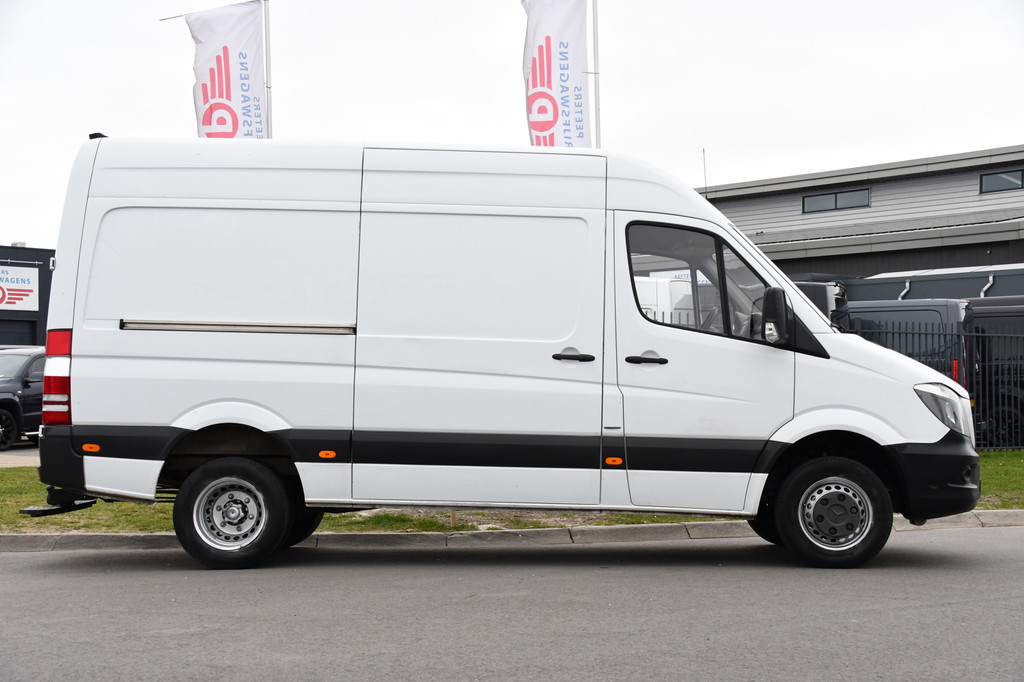 Mercedes-Benz Sprinter 516 2.2 CDI 366 Edition Camera, Cruise, 3500KG Trekhaak, Multimedia, 164PK, Automaat, Uniek! 10