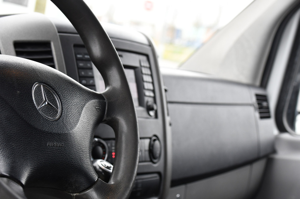 Mercedes-Benz Sprinter 516 2.2 CDI 366 Edition Camera, Cruise, 3500KG Trekhaak, Multimedia, 164PK, Automaat, Uniek! 15