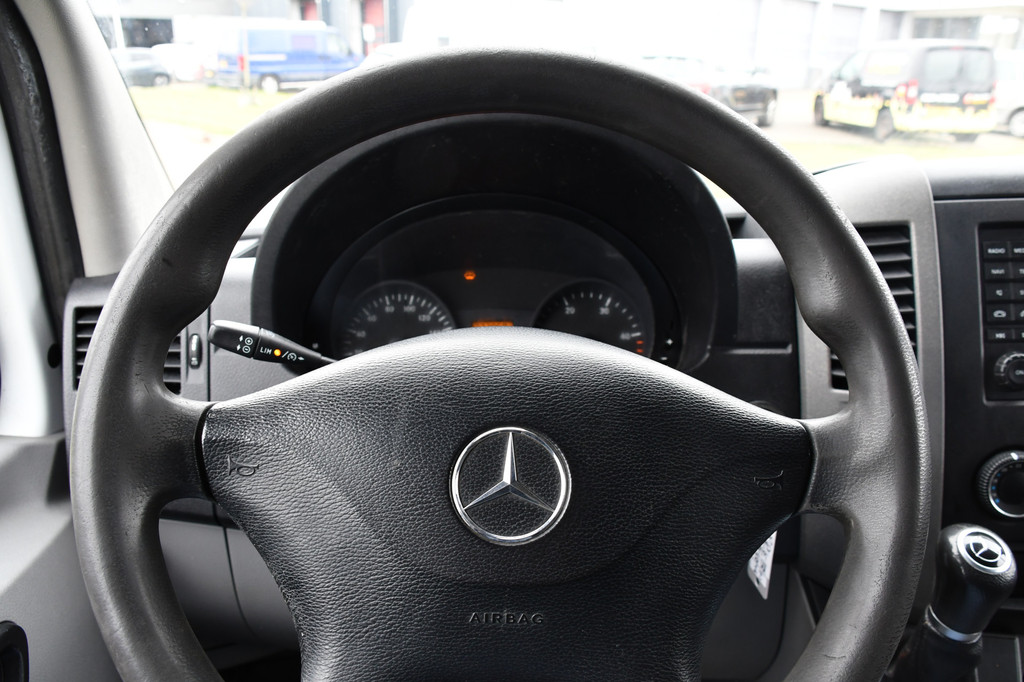 Mercedes-Benz Sprinter 516 2.2 CDI 366 Edition Camera, Cruise, 3500KG Trekhaak, Multimedia, 164PK, Automaat, Uniek! 16