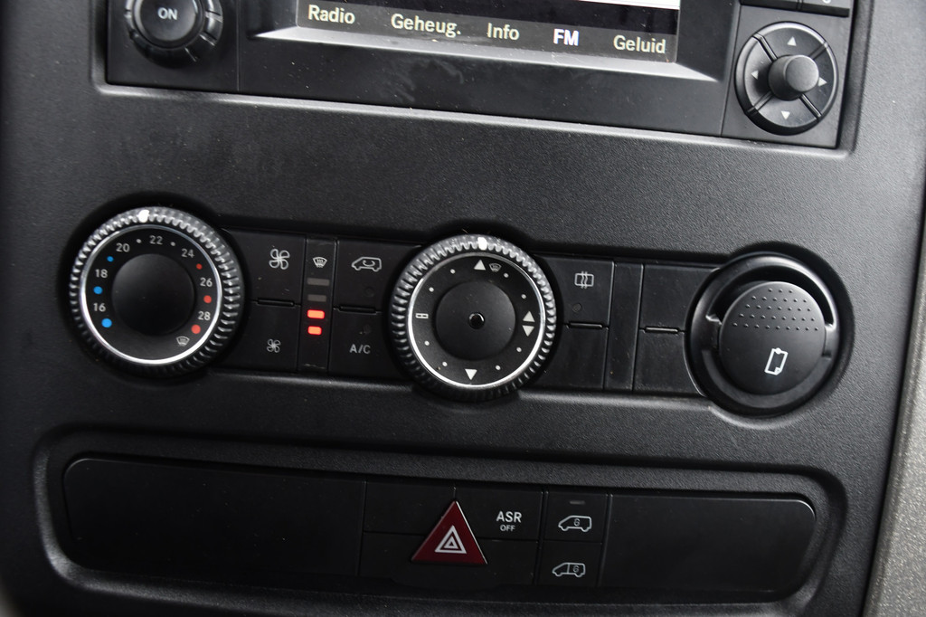 Mercedes-Benz Sprinter 516 2.2 CDI 366 Edition Camera, Cruise, 3500KG Trekhaak, Multimedia, 164PK, Automaat, Uniek! 20