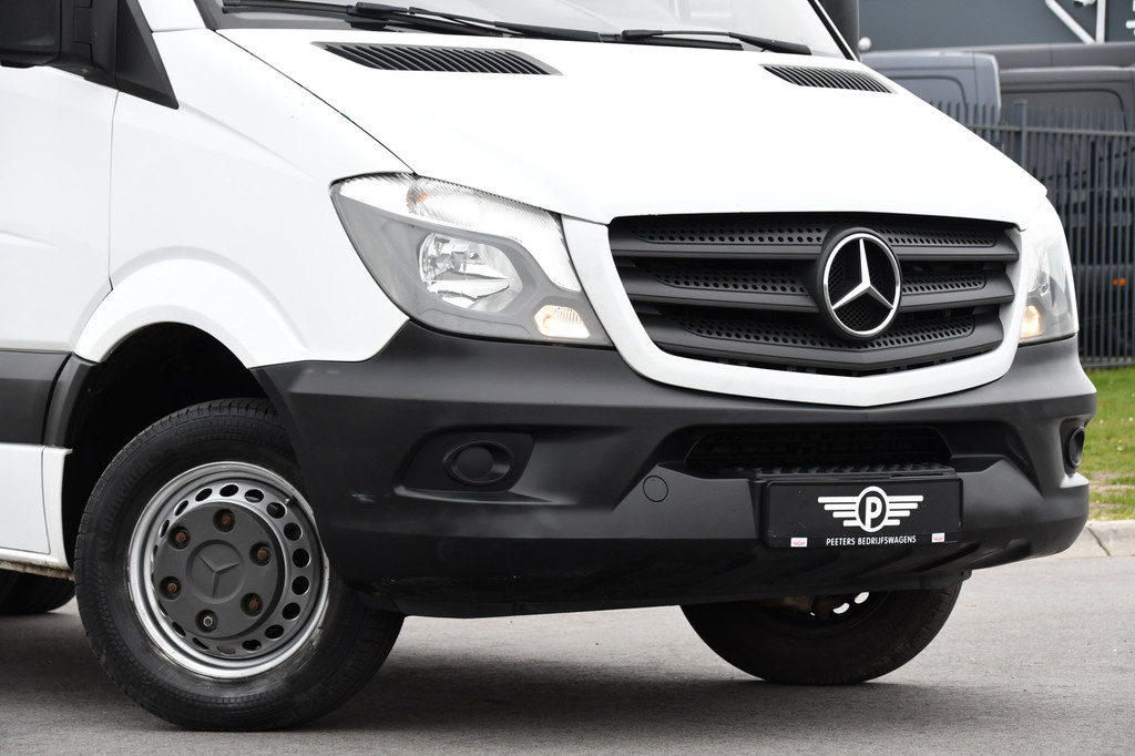 Mercedes-Benz Sprinter 516 2.2 CDI 366 Edition Camera, Cruise, 3500KG Trekhaak, Multimedia, 164PK, Automaat, Uniek! 8