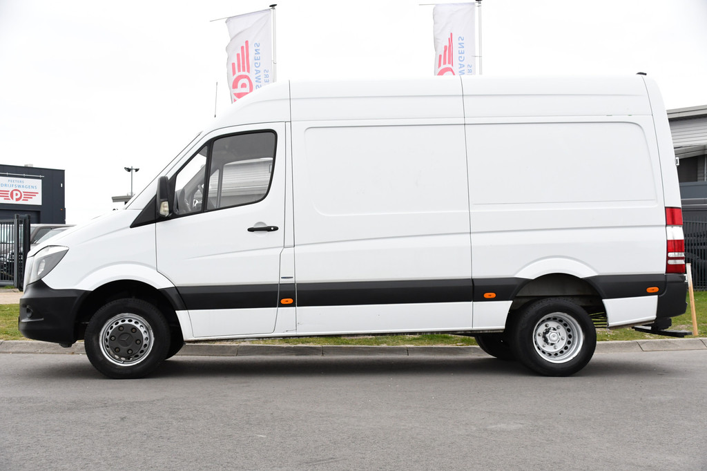 Mercedes-Benz Sprinter 516 2.2 CDI 366 Edition Camera, Cruise, 3500KG Trekhaak, Multimedia, 164PK, Automaat, Uniek! 9