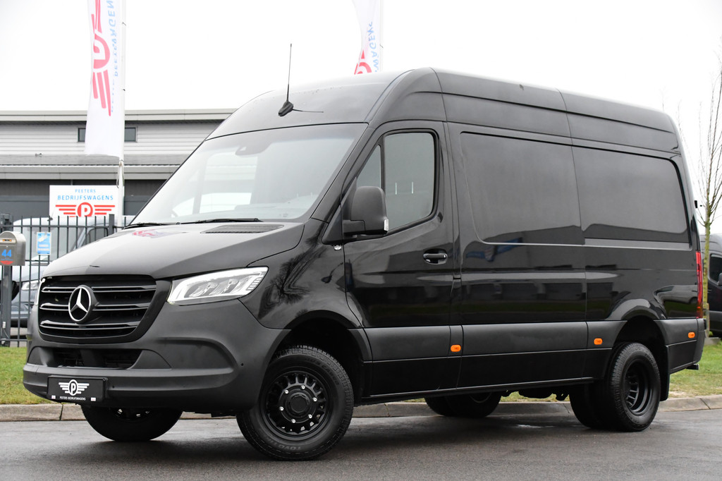 Mercedes-Benz Sprinter 516 2.2 CDI L2H2 Black Edition Camera, Cruise, Carplay, LED, 3500kg Trekhaak, Stoelverwarming, 164pk, Automaat, Sensoren, Uniek! 4