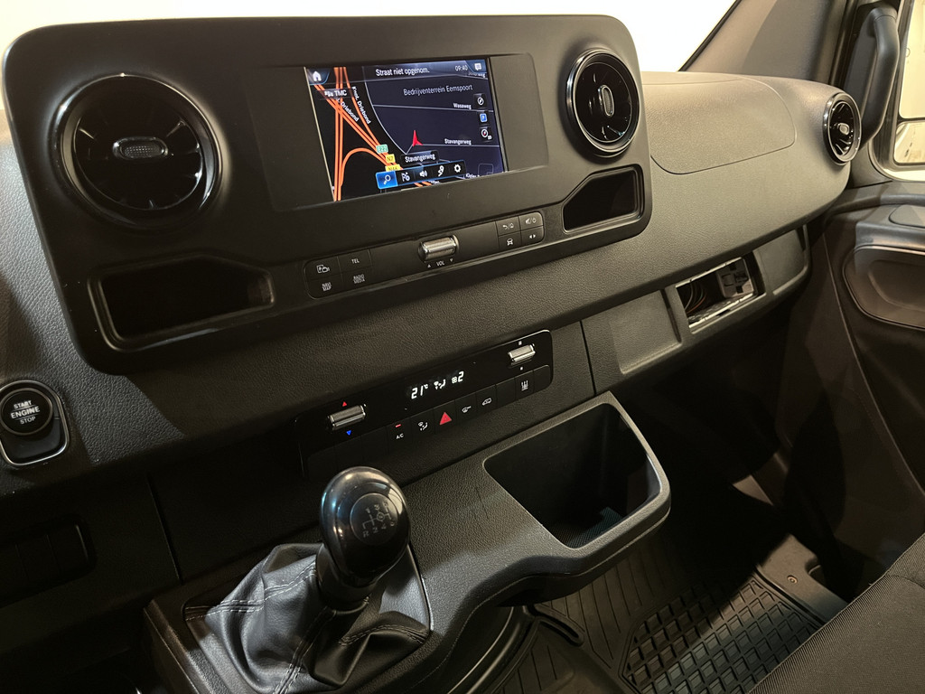 Mercedes-Benz Sprinter 516 CDI 4X4 / Euro 6 / Servicebus / Bott Inrichting / GVW 5.000 KG / Trekhaak 3500 KG / Dubbel Lucht / Tacho / Airco / Camera / 7