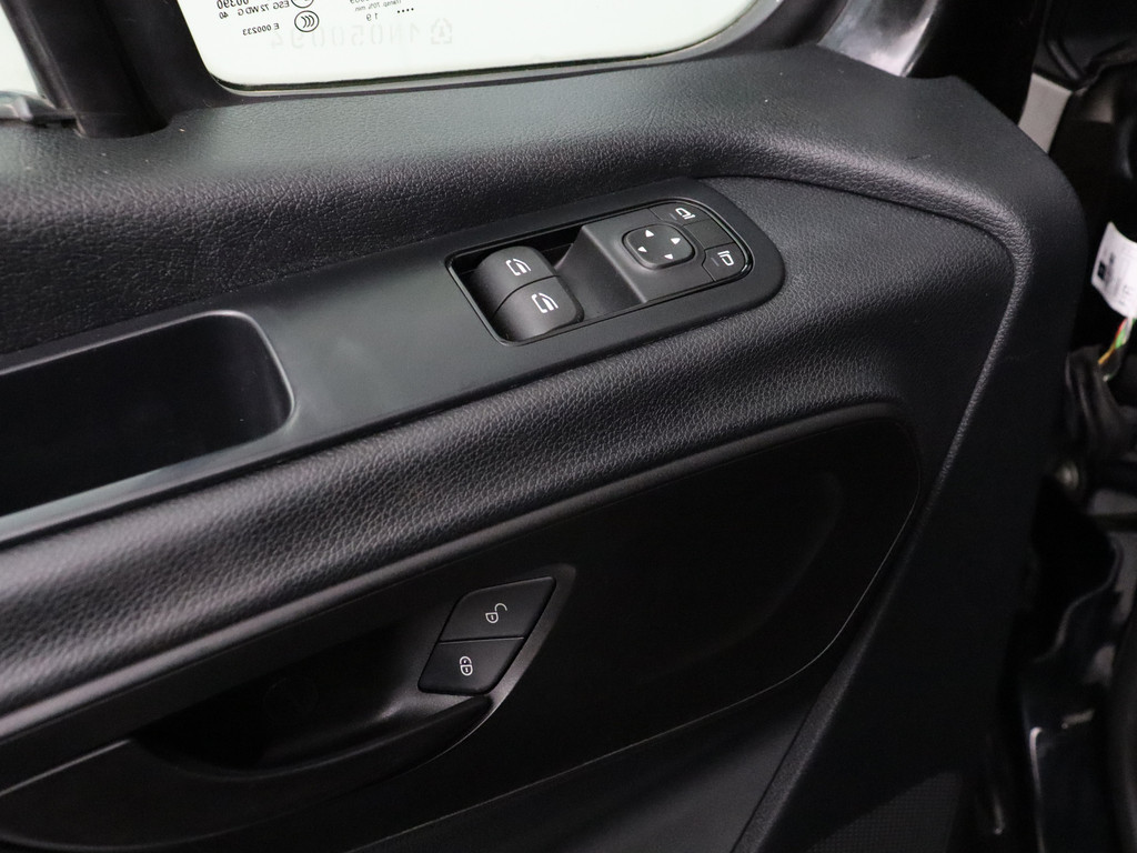 Mercedes-Benz Sprinter 516CDI Kipper | Toolbox | 3500Kg Trekhaak | Airco | Cruise | 3-Persoons | Mbux 12