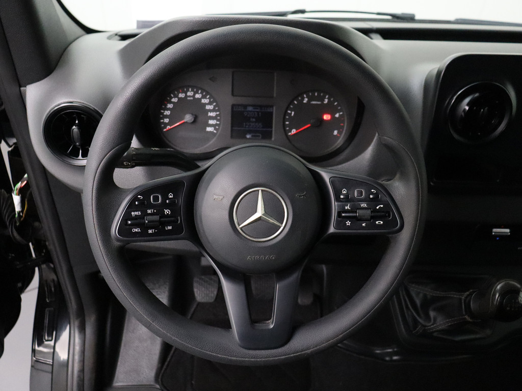 Mercedes-Benz Sprinter 516CDI Kipper | Toolbox | 3500Kg Trekhaak | Airco | Cruise | 3-Persoons | Mbux 20