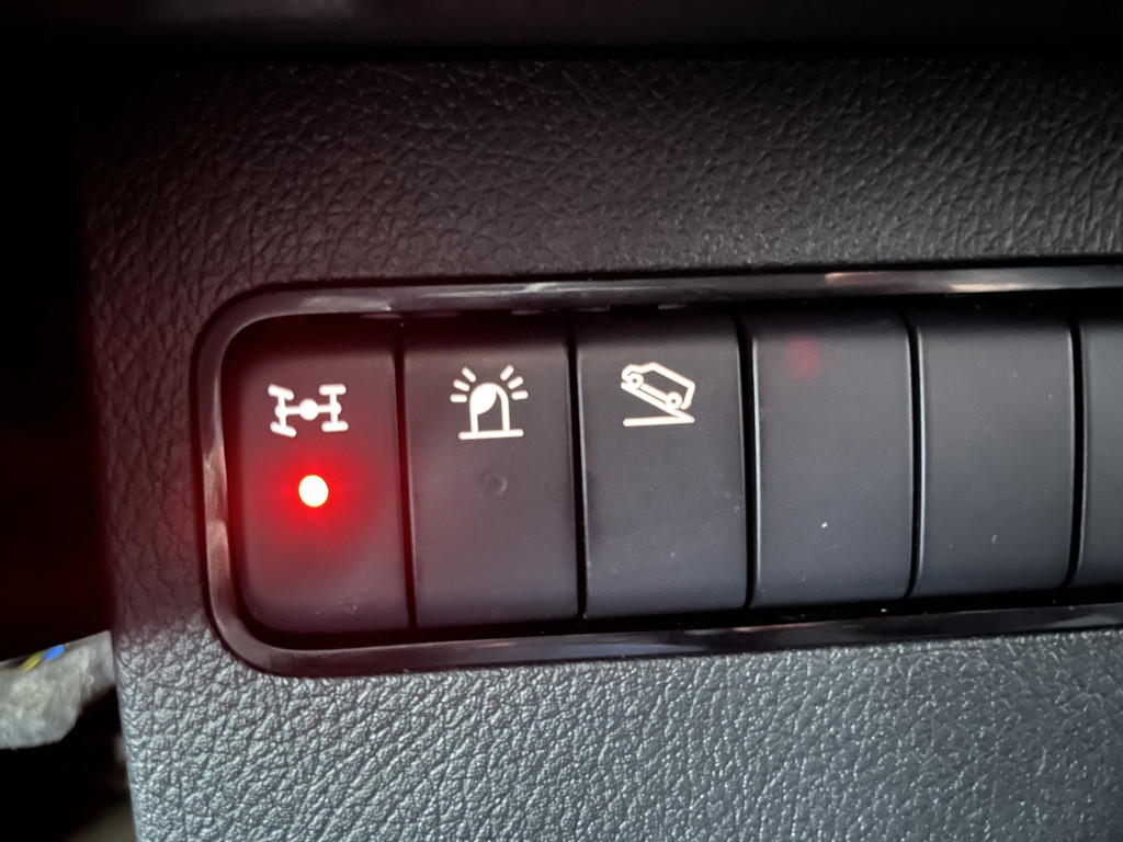 Mercedes-Benz Sprinter 516 CDI L2H2 4X4 / Euro 6 / Servicebus / Bott Inrichting / GVW 5.000 KG / Trekhaak 3500 KG / Dubbel Lucht / Tacho / Airco / Camera / 12