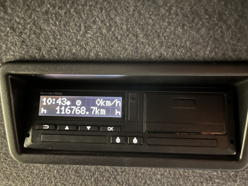 Mercedes-Benz Sprinter 516 CDI L2H2 4X4 / Euro 6 / Servicebus / Bott Inrichting / GVW 5.000 KG / Trekhaak 3500 KG / Dubbel Lucht / Tacho / Airco / Camera / 17