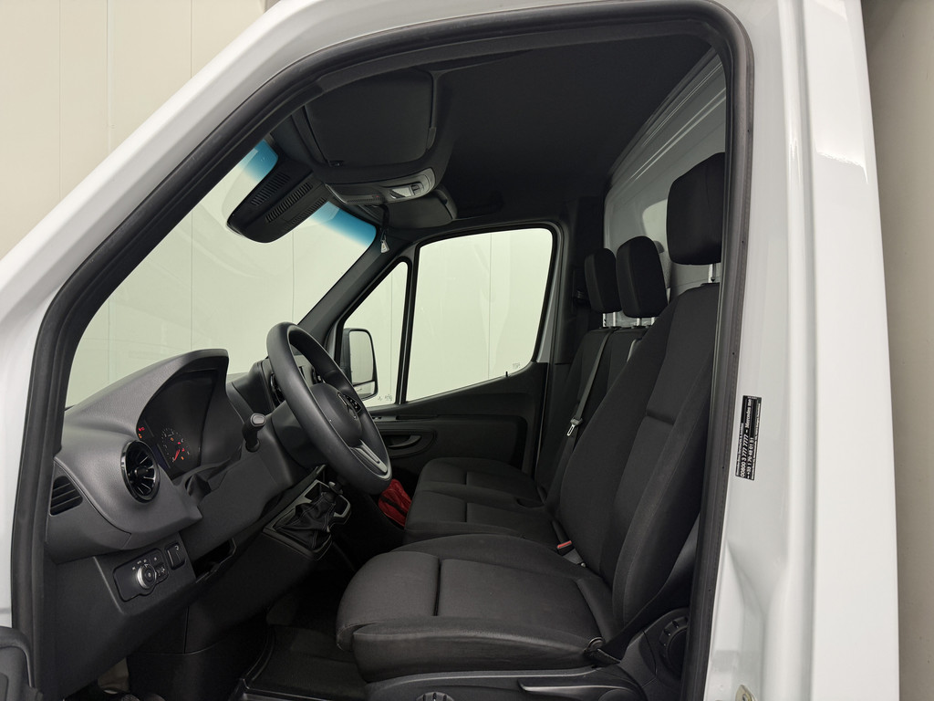 Mercedes-Benz Sprinter 519CDI Bakwagen+Laadklep | Dakspoiler | 2.35 Mtr hoog | Multimedia | Airco | Cruise | 3-Zits 21