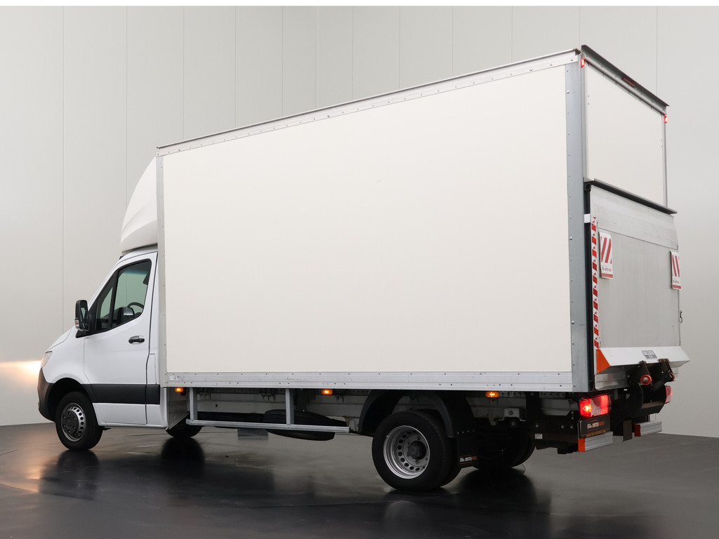Mercedes-Benz Sprinter 519CDI Bakwagen+Laadklep | Dakspoiler | 2.35 Mtr hoog | Multimedia | Airco | Cruise | 3-Zits 6