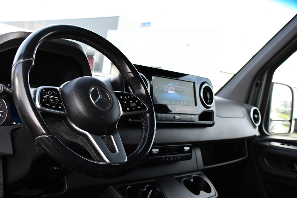 Mercedes-Benz Sprinter 519 V6 3.0 CDI L3H2 PB Edition Adaptieve Cruise, Camera, 10,5 Mbux, 3500kg Trekhaak, Carplay, LED, Leder, Stoelverwarming, 190pk, Uniek! 14