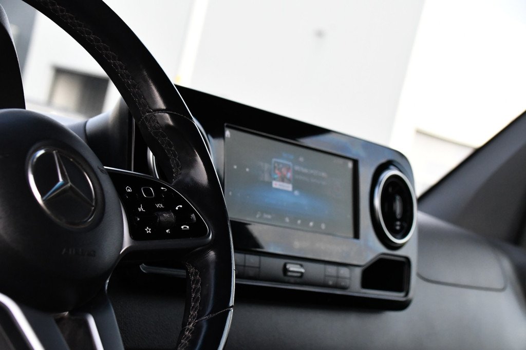 Mercedes-Benz Sprinter 519 V6 3.0 CDI L3H2 PB Edition Adaptieve Cruise, Camera, 10,5 Mbux, 3500kg Trekhaak, Carplay, LED, Leder, Stoelverwarming, 190pk, Uniek! 15