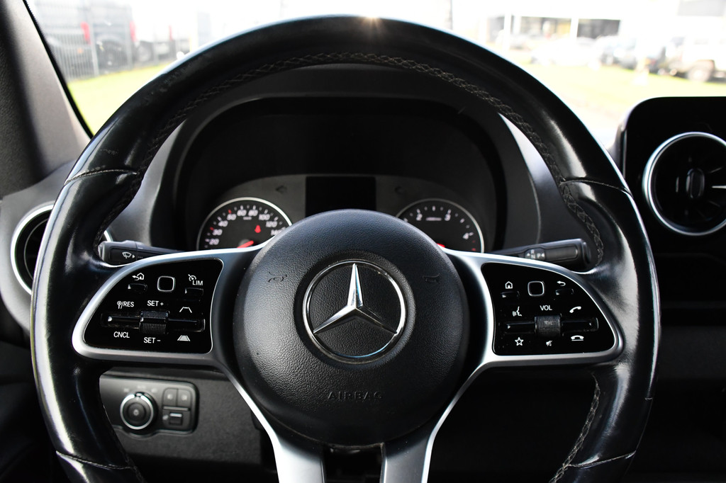 Mercedes-Benz Sprinter 519 V6 3.0 CDI L3H2 PB Edition Adaptieve Cruise, Camera, 10,5 Mbux, 3500kg Trekhaak, Carplay, LED, Leder, Stoelverwarming, 190pk, Uniek! 16