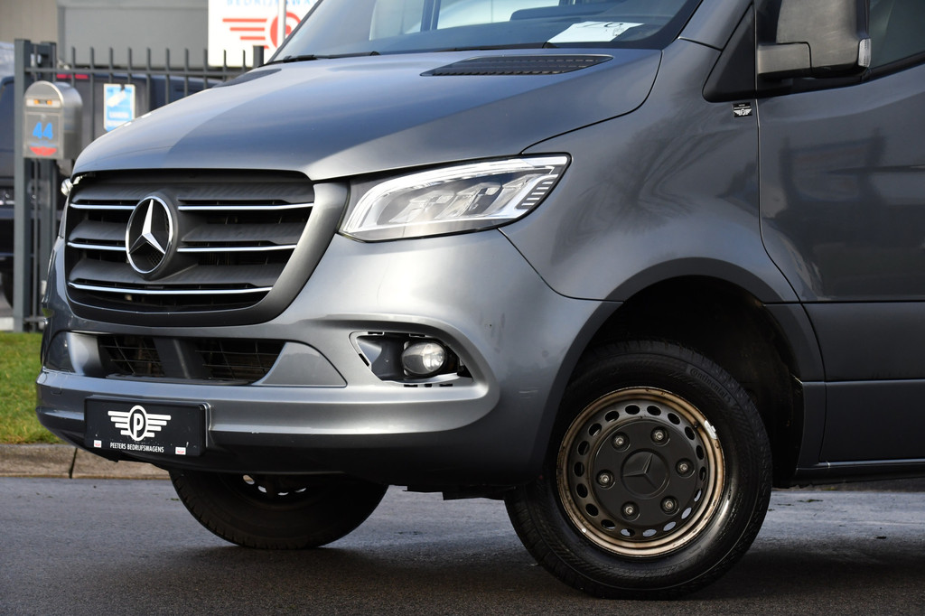 Mercedes-Benz Sprinter 519 V6 3.0 CDI L3H2 PB Edition Adaptieve Cruise, Camera, 10,5 Mbux, 3500kg Trekhaak, Carplay, LED, Leder, Stoelverwarming, 190pk, Uniek! 7