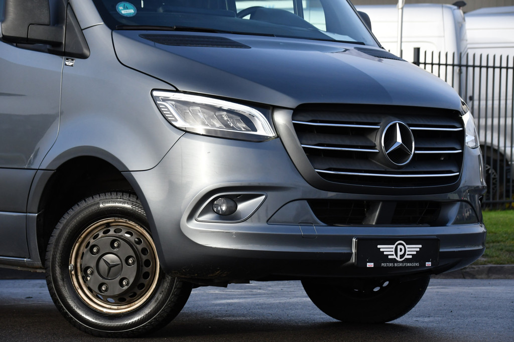 Mercedes-Benz Sprinter 519 V6 3.0 CDI L3H2 PB Edition Adaptieve Cruise, Camera, 10,5 Mbux, 3500kg Trekhaak, Carplay, LED, Leder, Stoelverwarming, 190pk, Uniek! 8