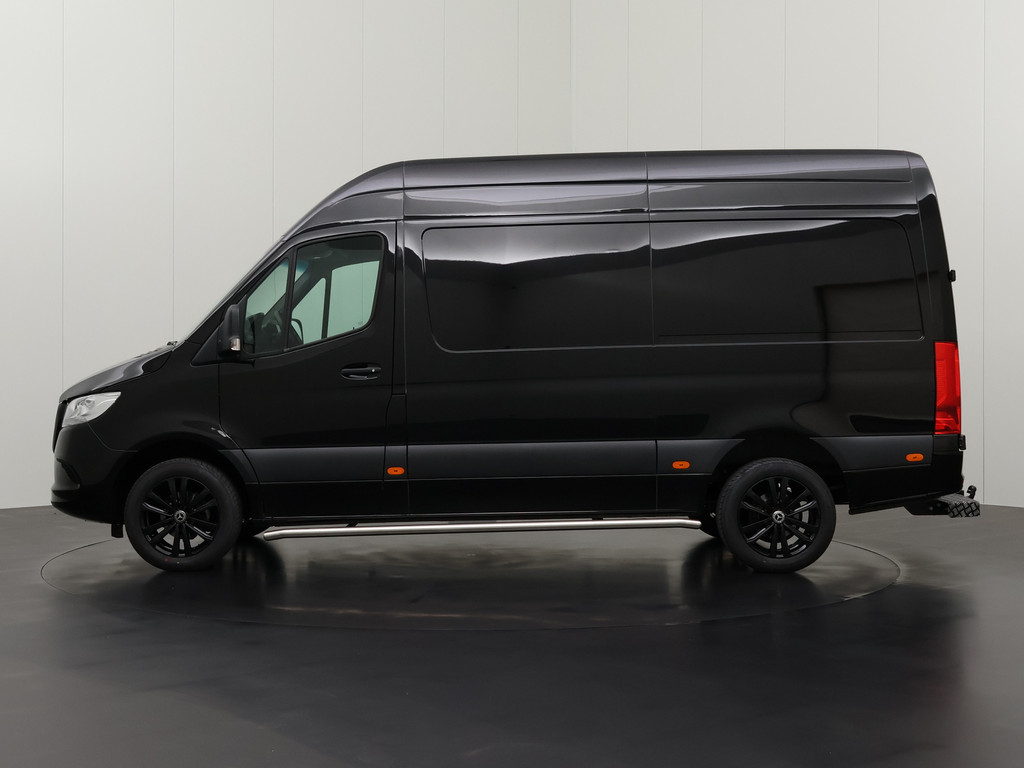 Mercedes-Benz Sprinter 9G-Tronic Automaat Black Edition L2H2 | Vanstep 3500Kg Trekhaak | Mbux Touchscreen | 3-Persoons 12