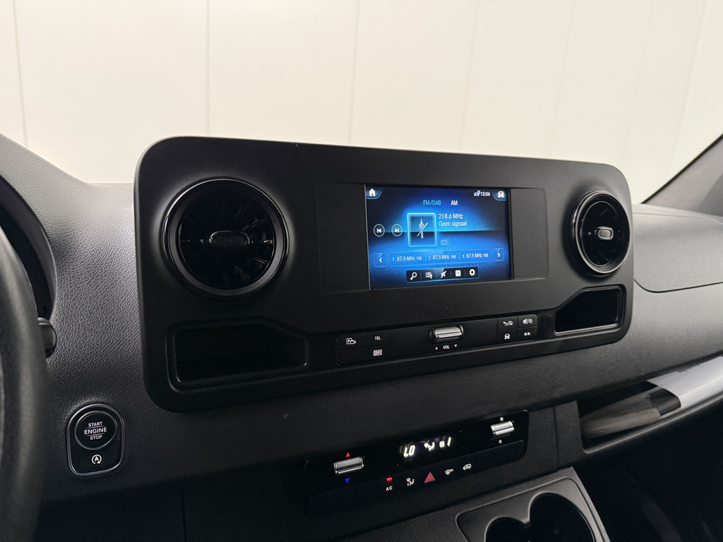 Mercedes-Benz Sprinter 9G-Tronic Automaat L2H2 | Multimedia | Camera | Airco | 3-Zits 17