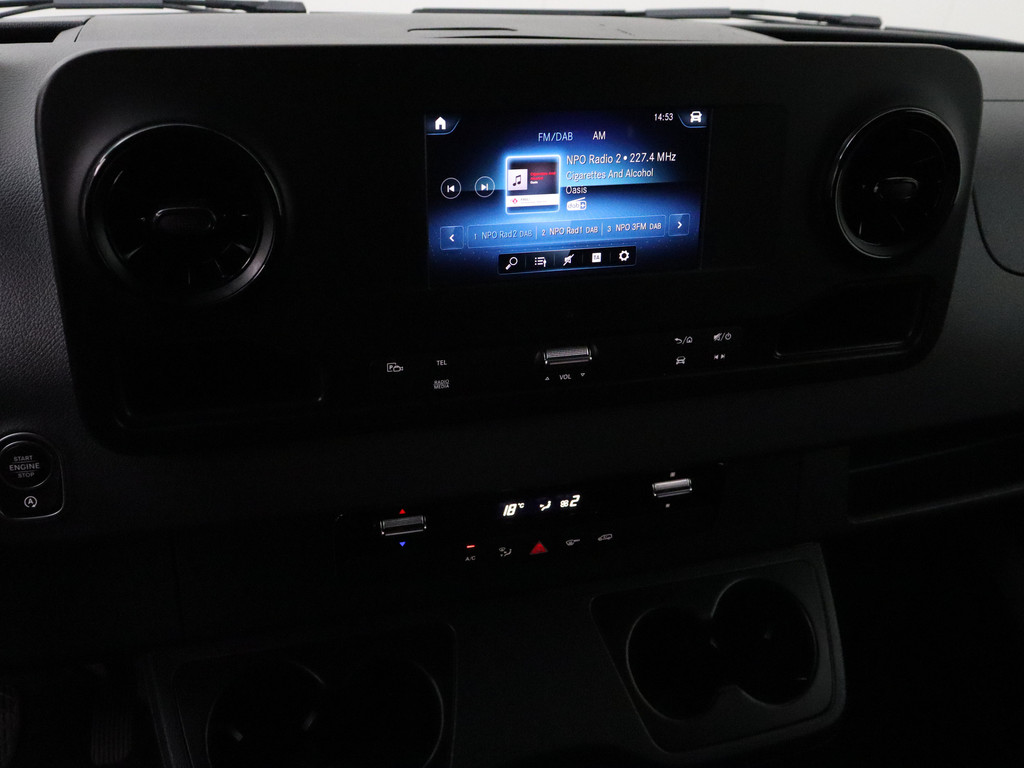 Mercedes-Benz Sprinter 9G-Tronic Automaat L2H2 | Vanstep Trekhaak 3500kg | Mbux Touchscreen 18