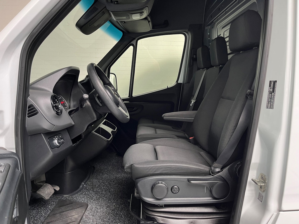 Mercedes-Benz Sprinter Automaat 316 2.2 CDI 160pk L2H2 EURO VI-D 3 persoons, M-Bux, CruiseControl, Camera, RIJKLAARPRIJS! NL-BUS 17